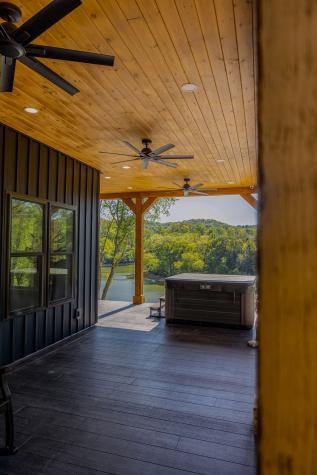 139 River Oaks Drive Sparta TN 38583