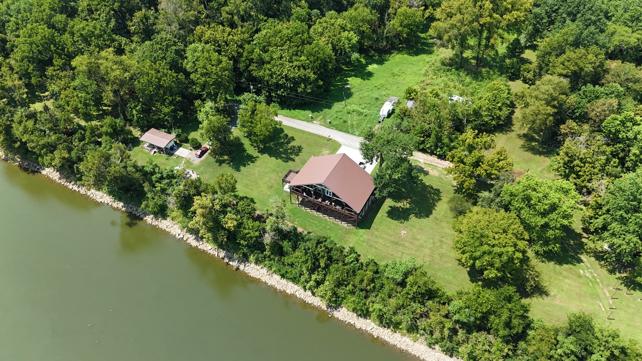 950 Sauger Drive Charlotte TN 37036