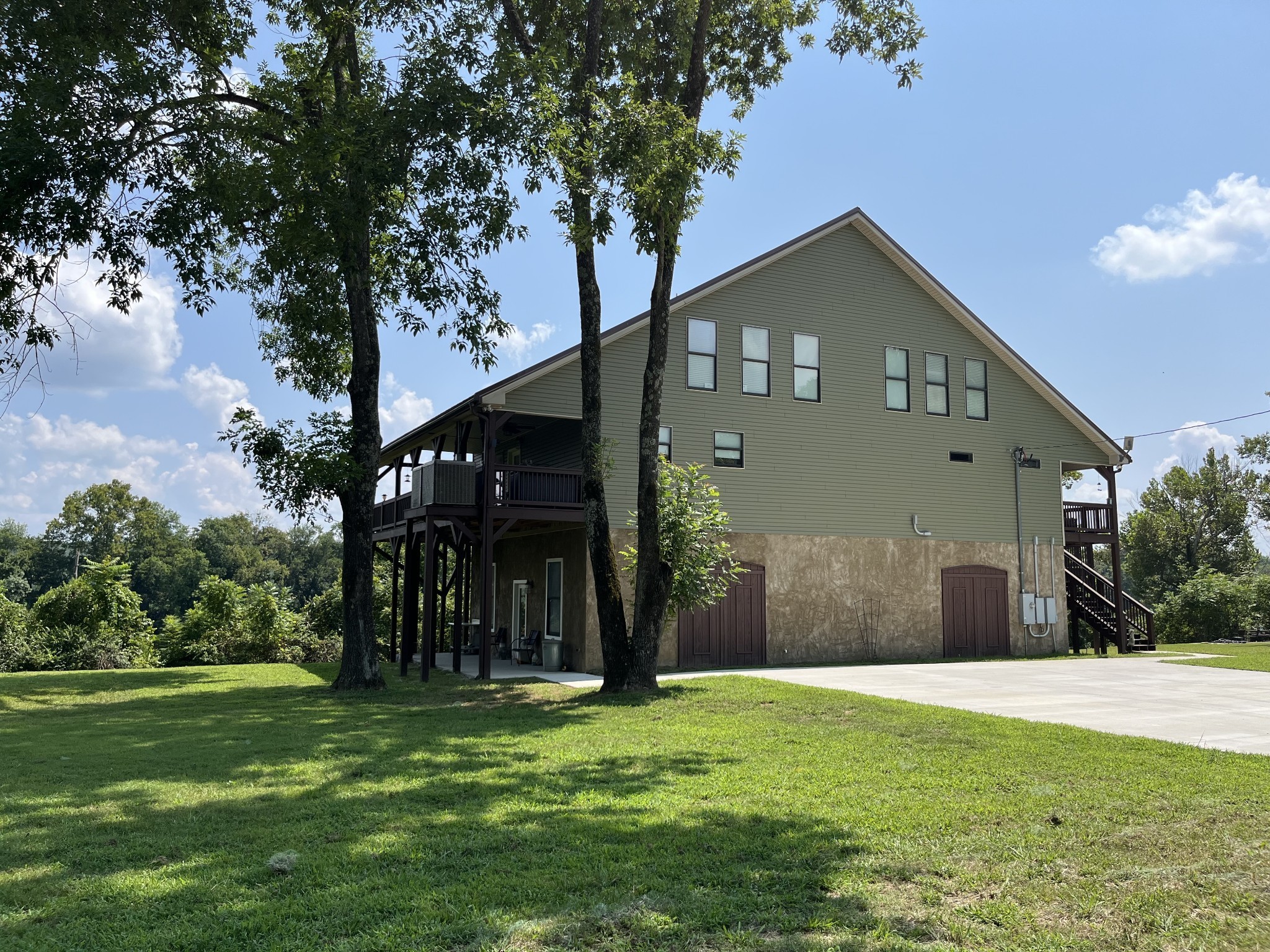 950 Sauger Drive Charlotte TN 37036