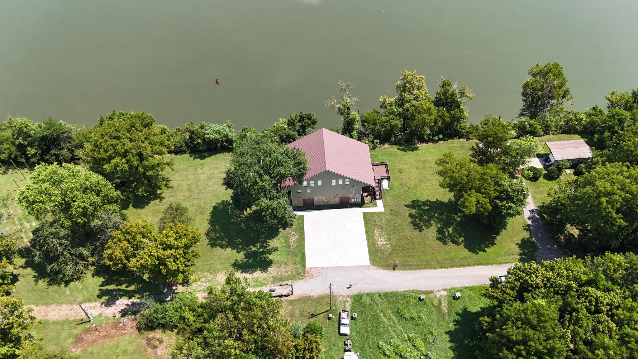 950 Sauger Drive Charlotte TN 37036