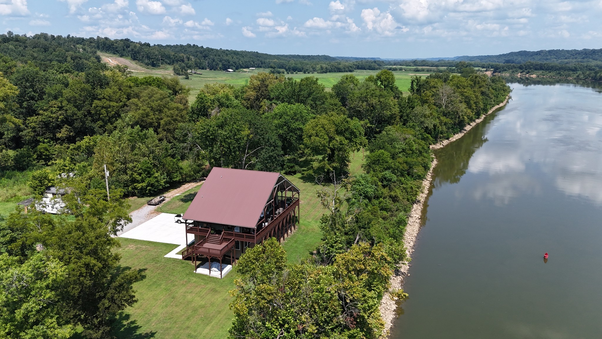 950 Sauger Drive Charlotte TN 37036