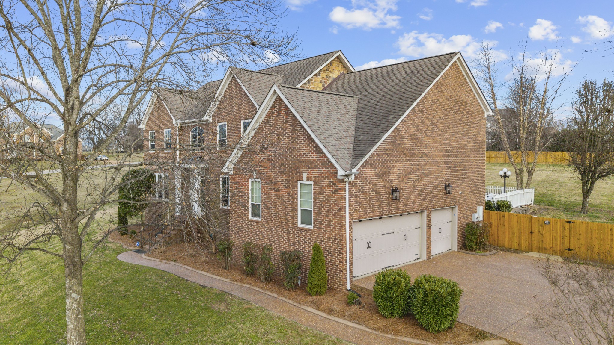 2003 Earl Pearce Circle Mount Juliet TN 37122