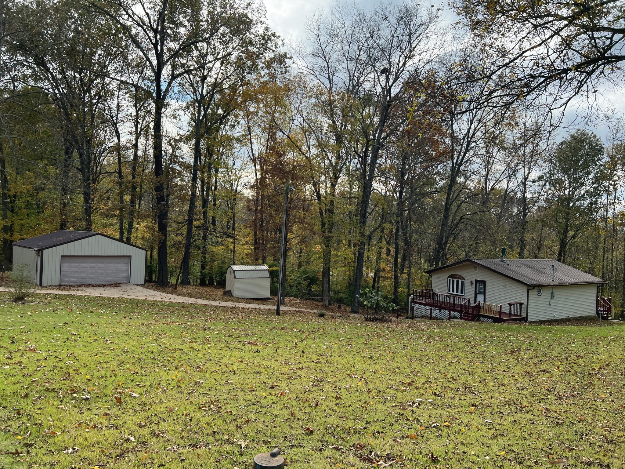 129 Lakeshore Circle Bumpus Mills TN 37028