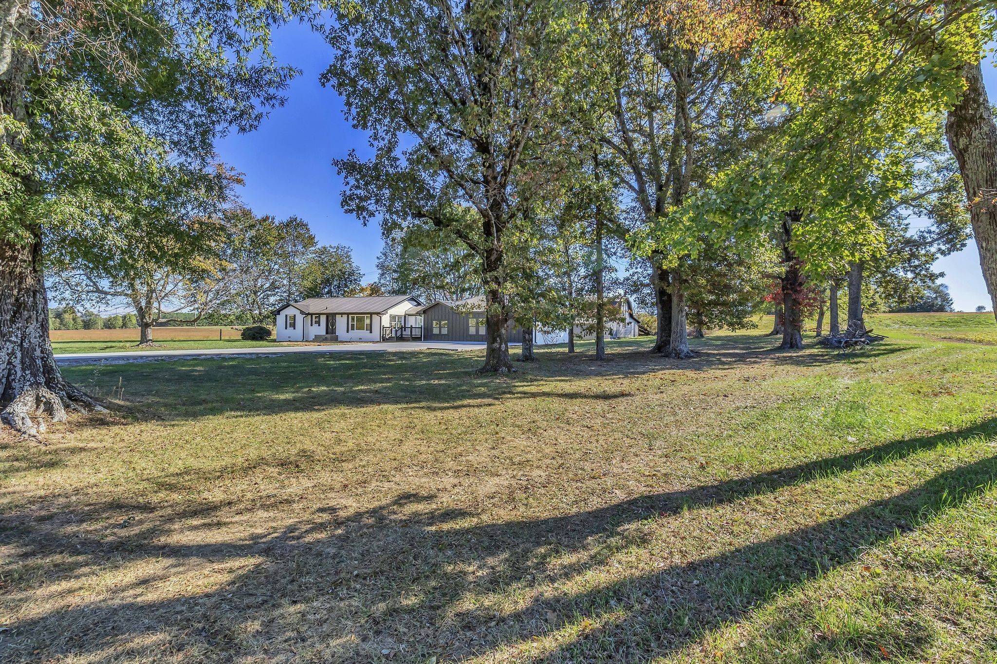 3735 Waynesboro Highway Lawrenceburg TN 38464