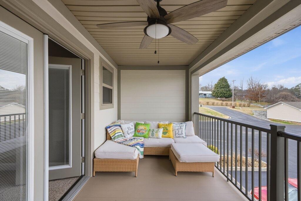 1255 New Lake Road Spring City TN 37381