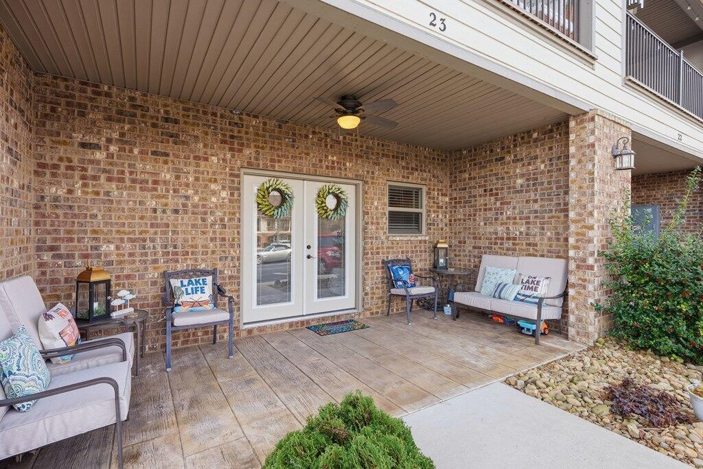 1255 New Lake Road Spring City TN 37381