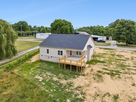 1930 Old Snow Hill Road Dowelltown TN 37059