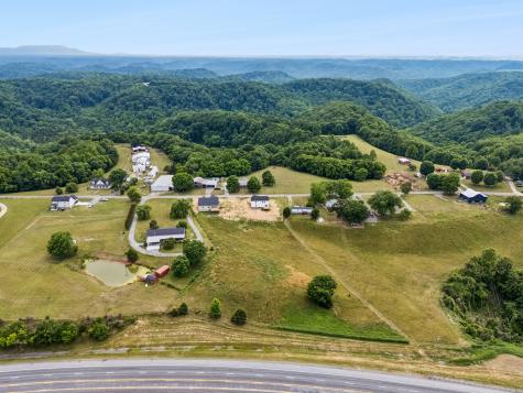 1930 Old Snow Hill Road Dowelltown TN 37059
