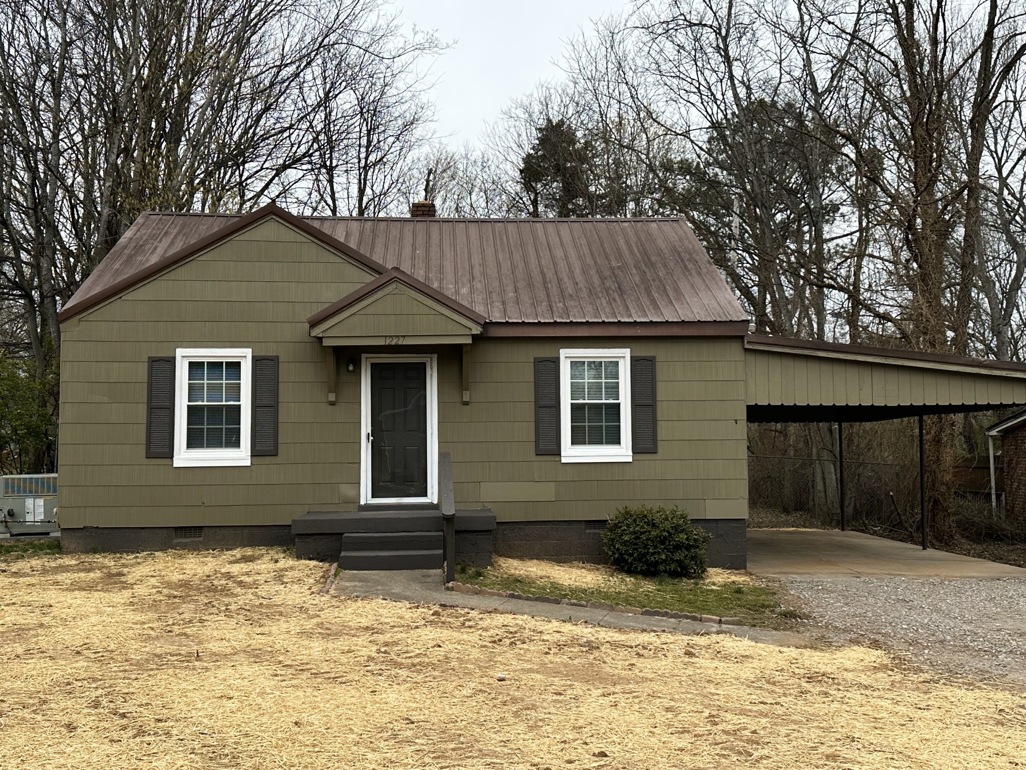 1227 Daniel Street Clarksville TN 37040