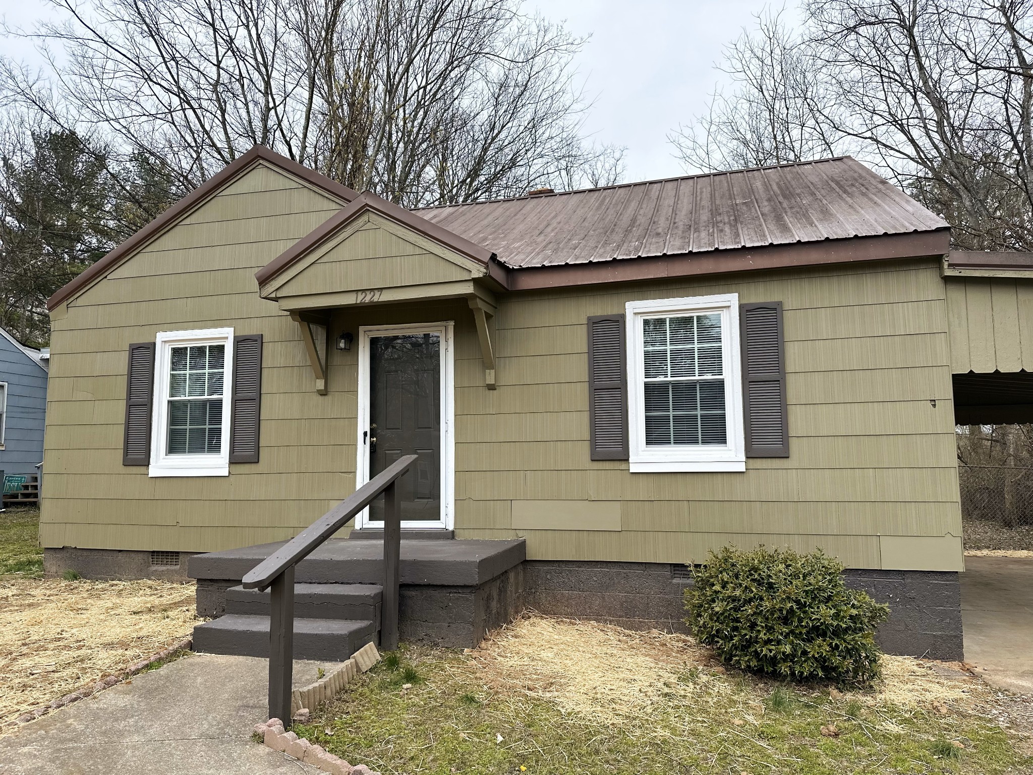 1227 Daniel Street Clarksville TN 37040