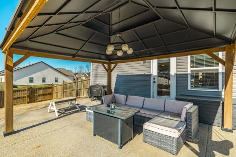 150 Crabourne Drive White House TN 37188