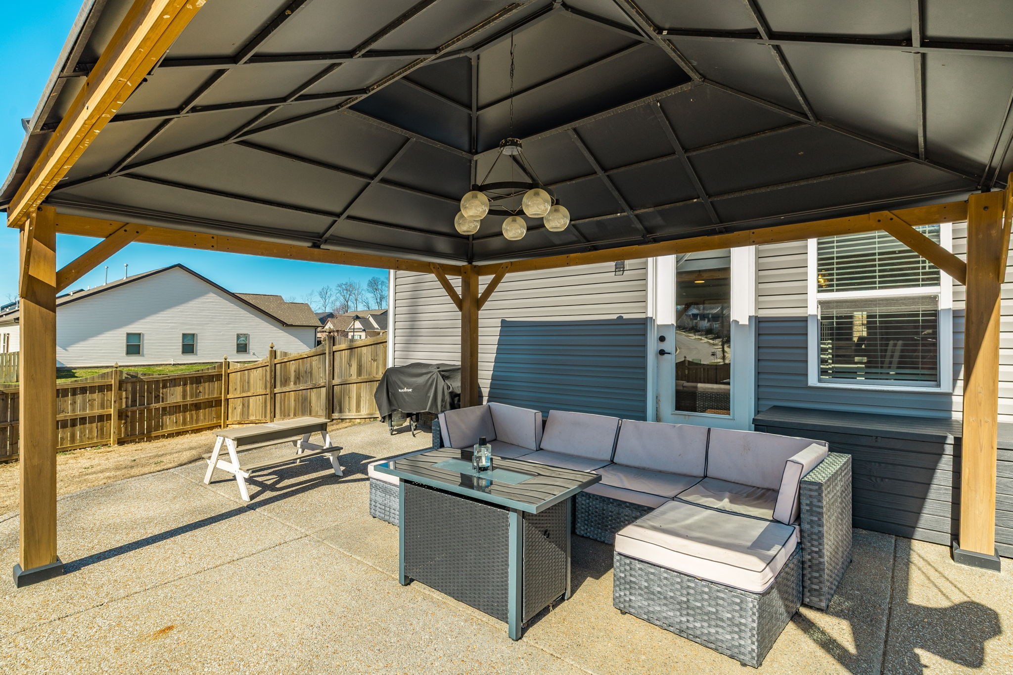 150 Crabourne Drive White House TN 37188