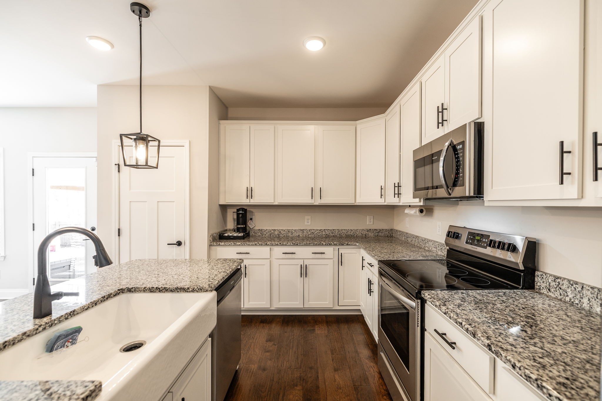 150 Crabourne Drive White House TN 37188