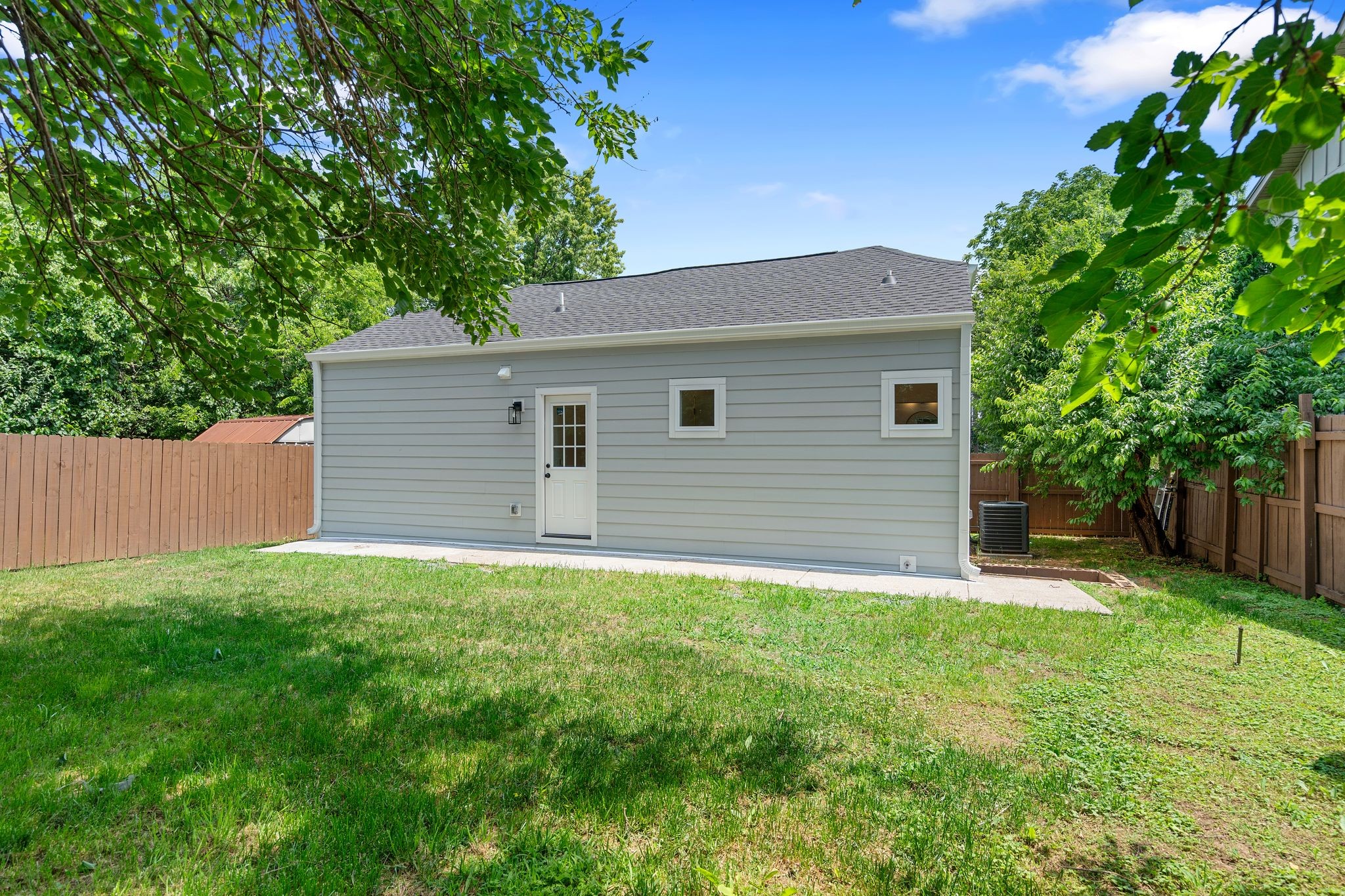 1815 7th Ave, N Nashville TN 37208