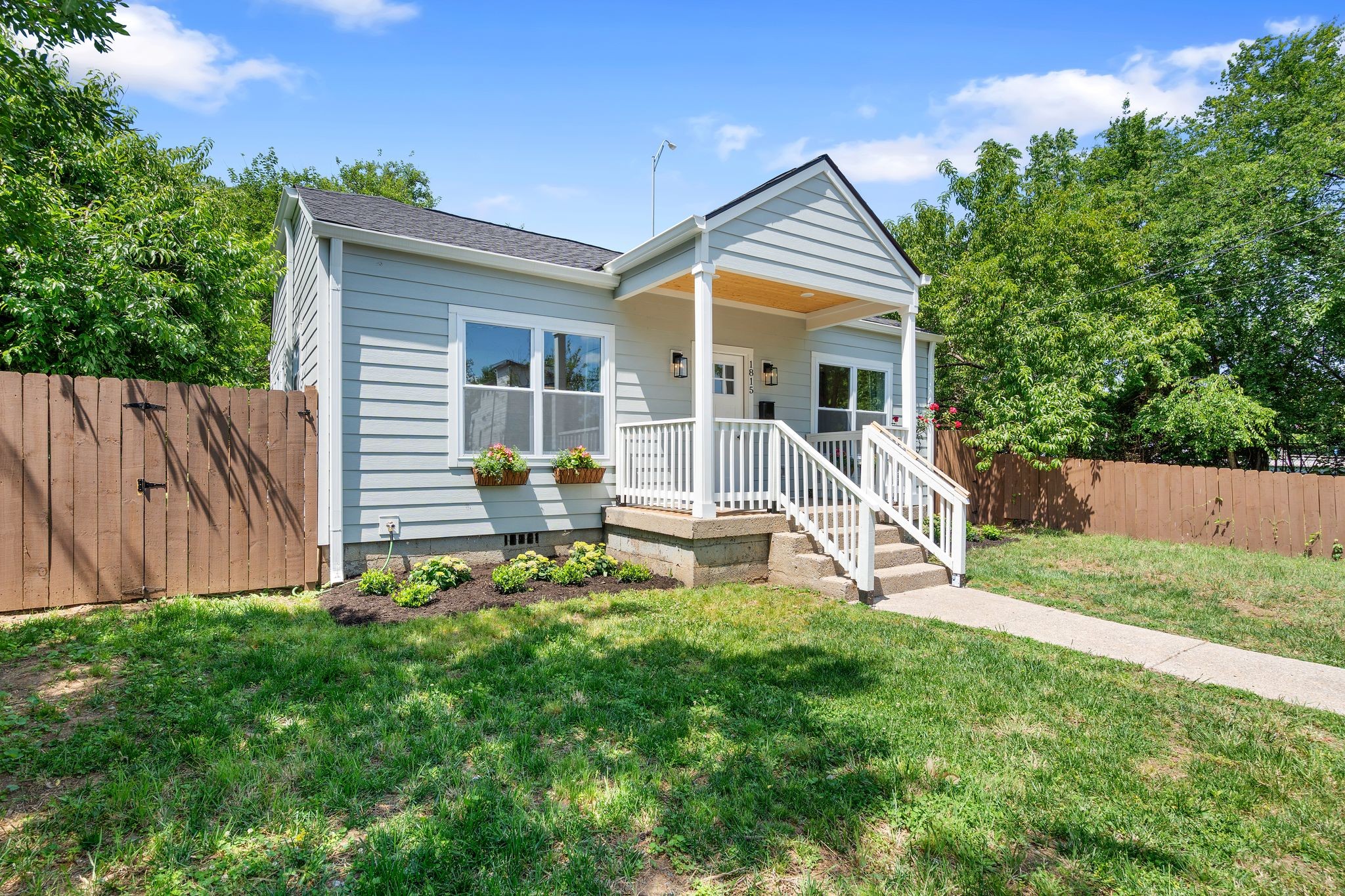 1815 7th Ave, N Nashville TN 37208