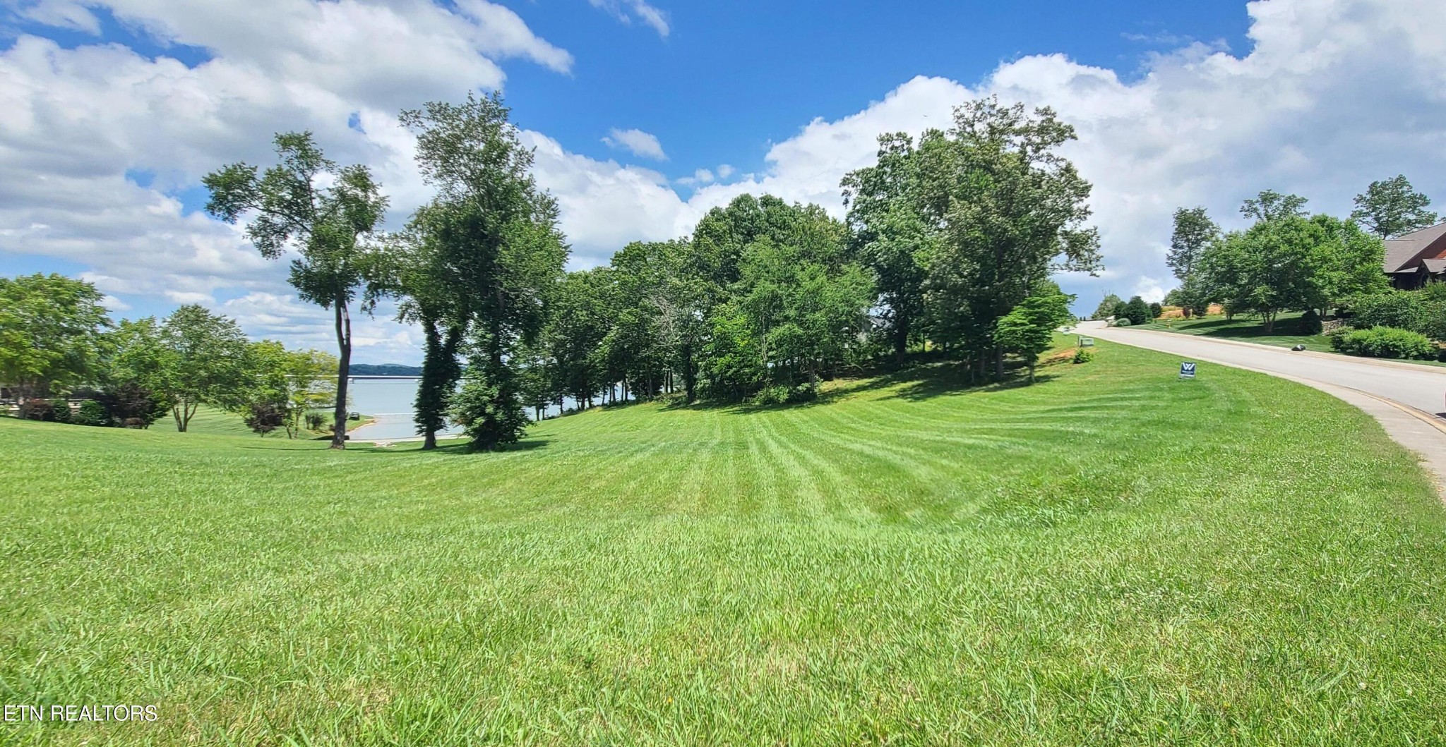 92 Majestic Circle Dandridge TN 37725