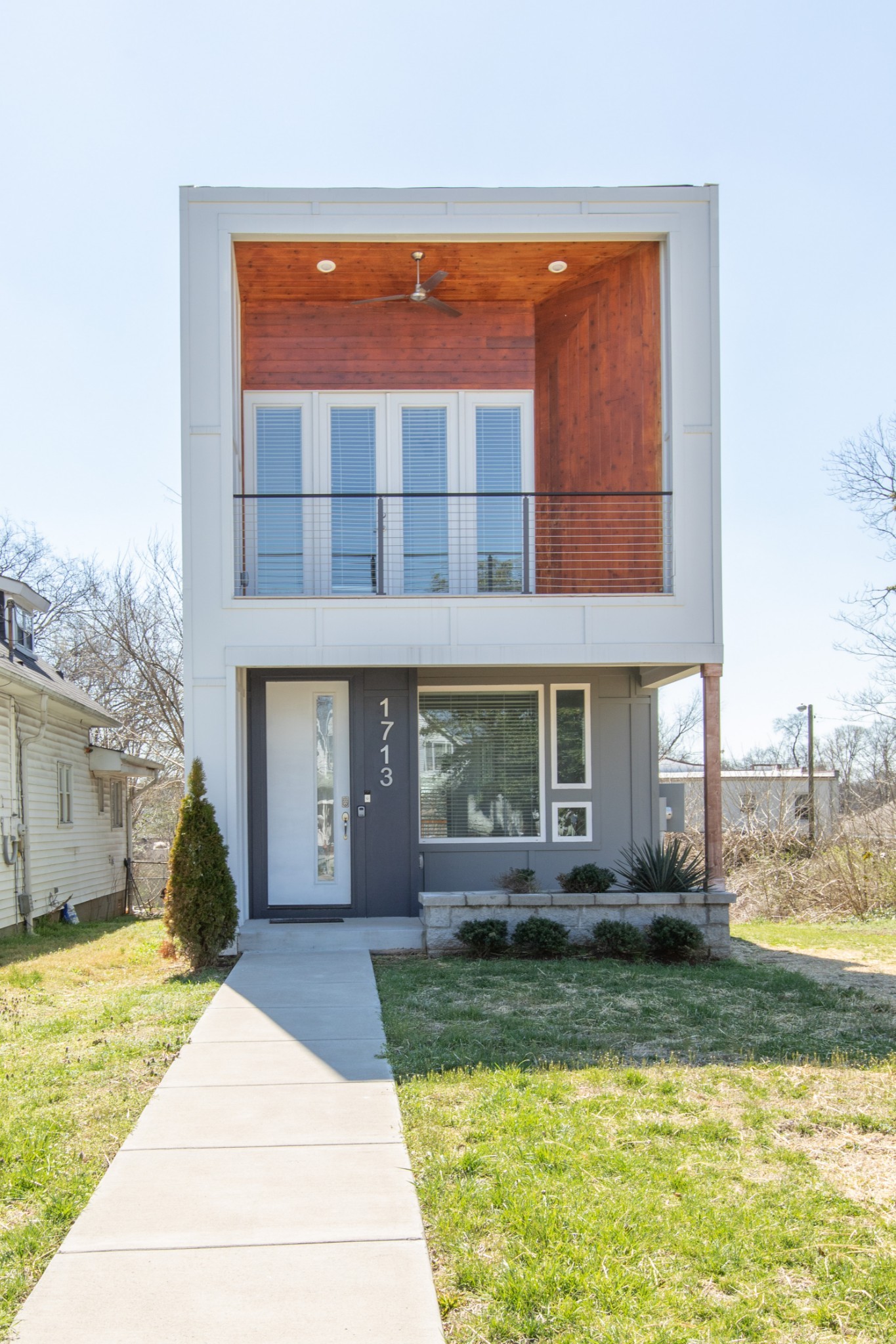 1713A Simpkins Street Nashville TN 37208