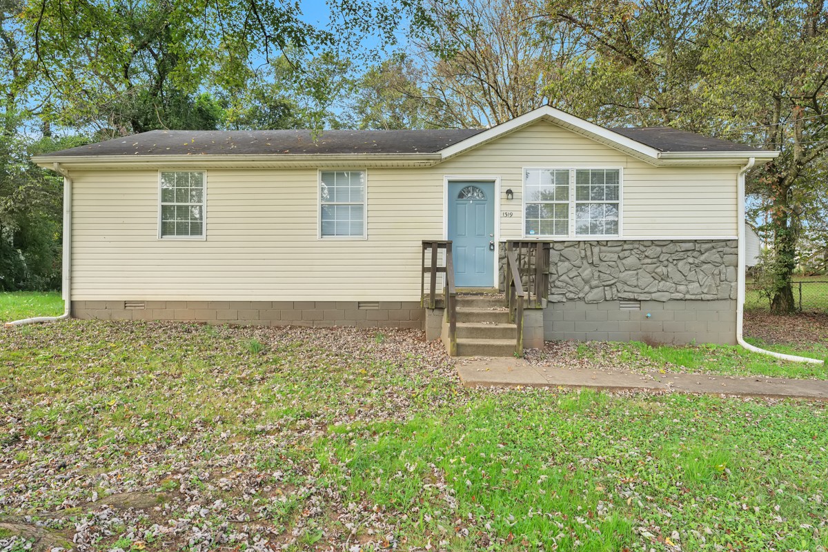 1319 Gibson Drive Clarksville TN 37043