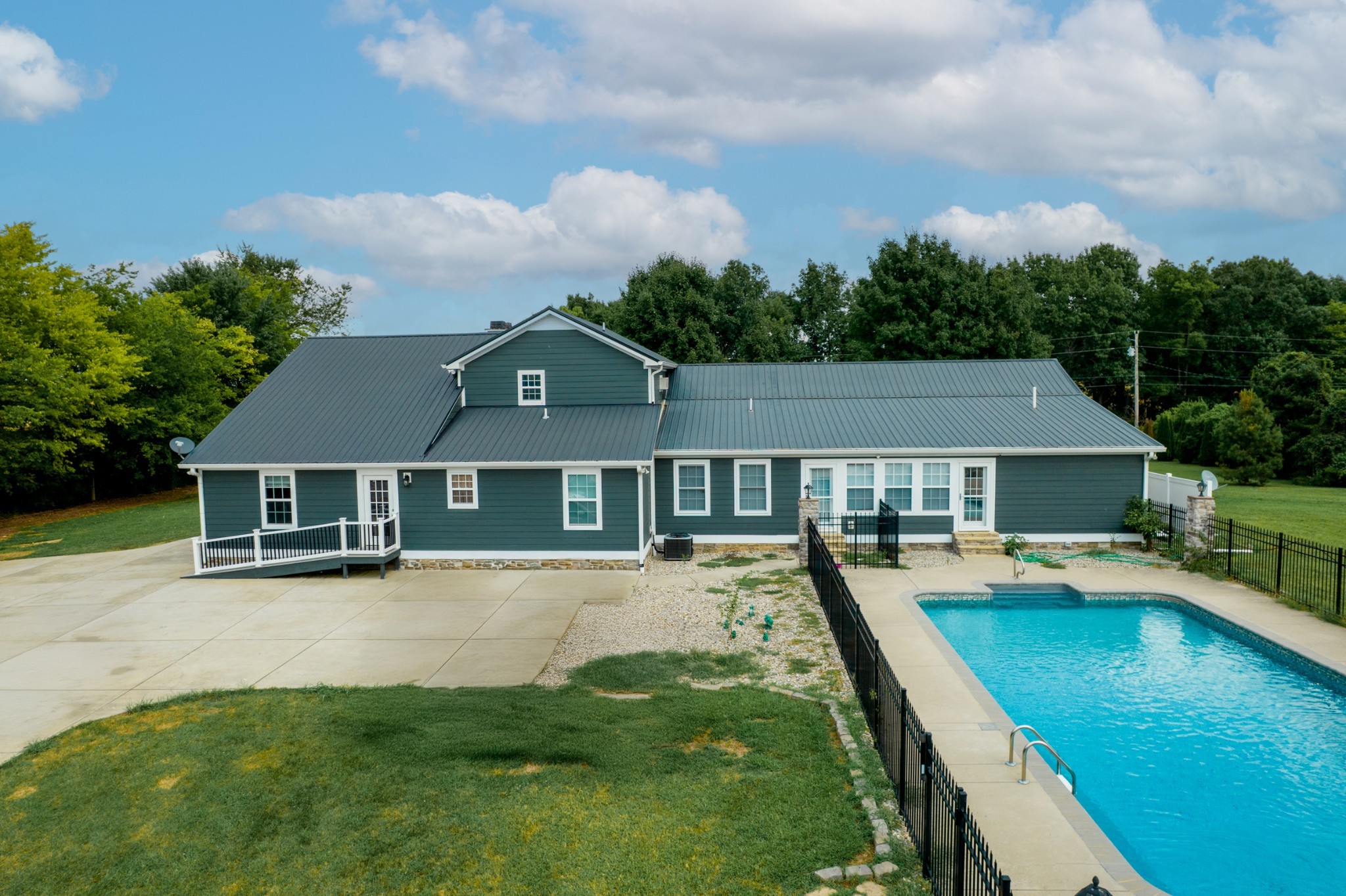 6931 Cowan Road Springfield TN 37172