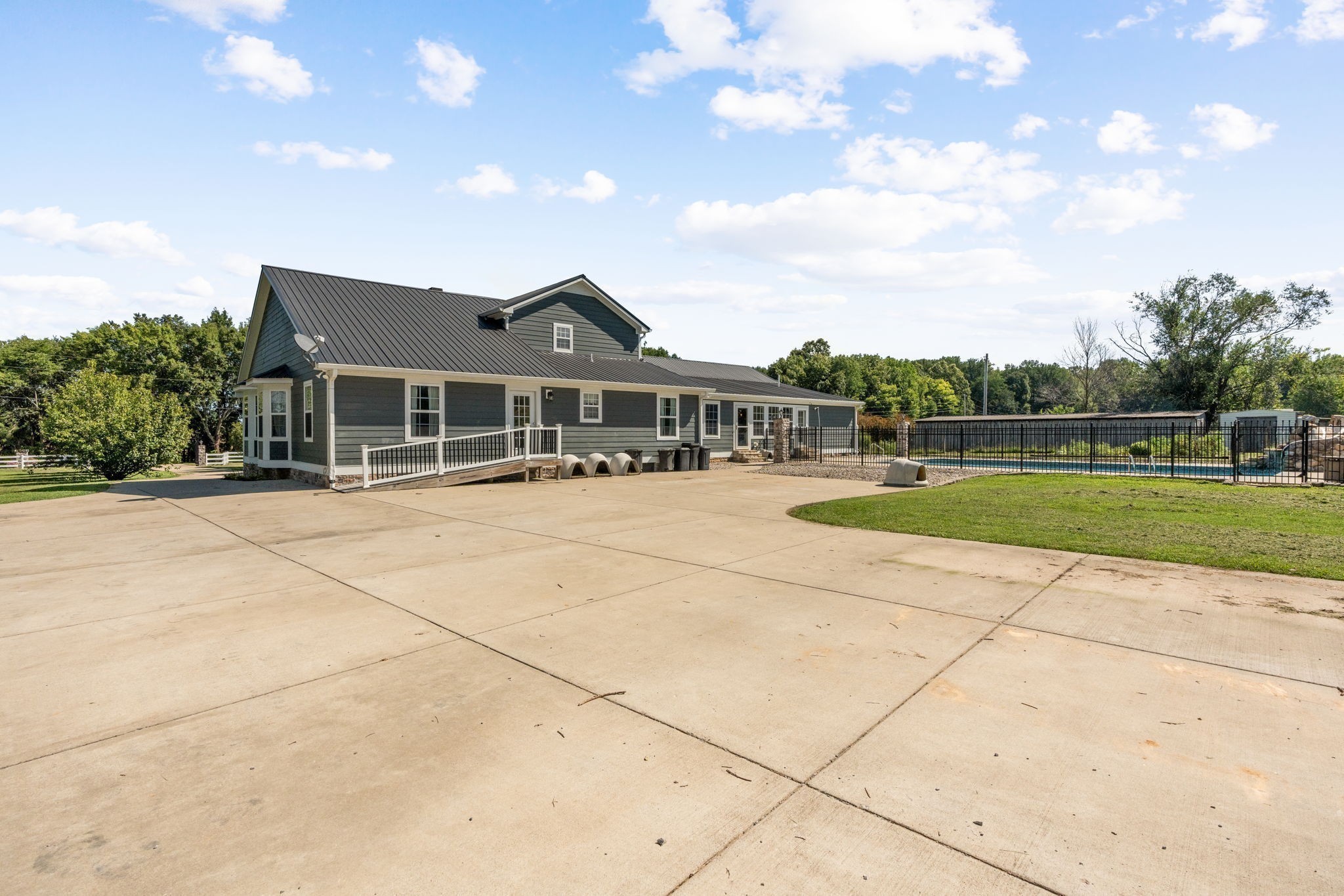 6931 Cowan Road Springfield TN 37172