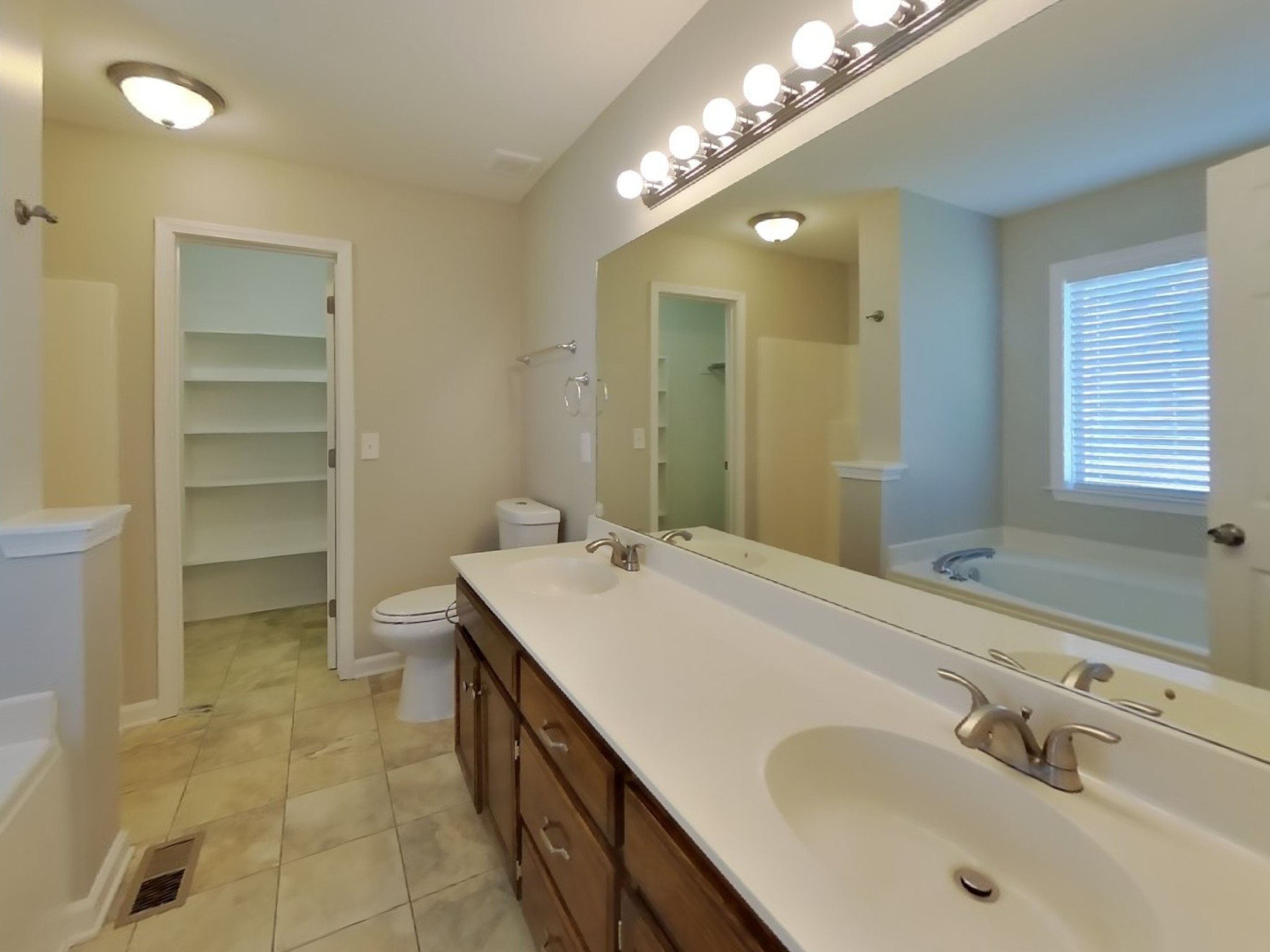 2784 Aston Woods Lane Thompsons Station TN 37179