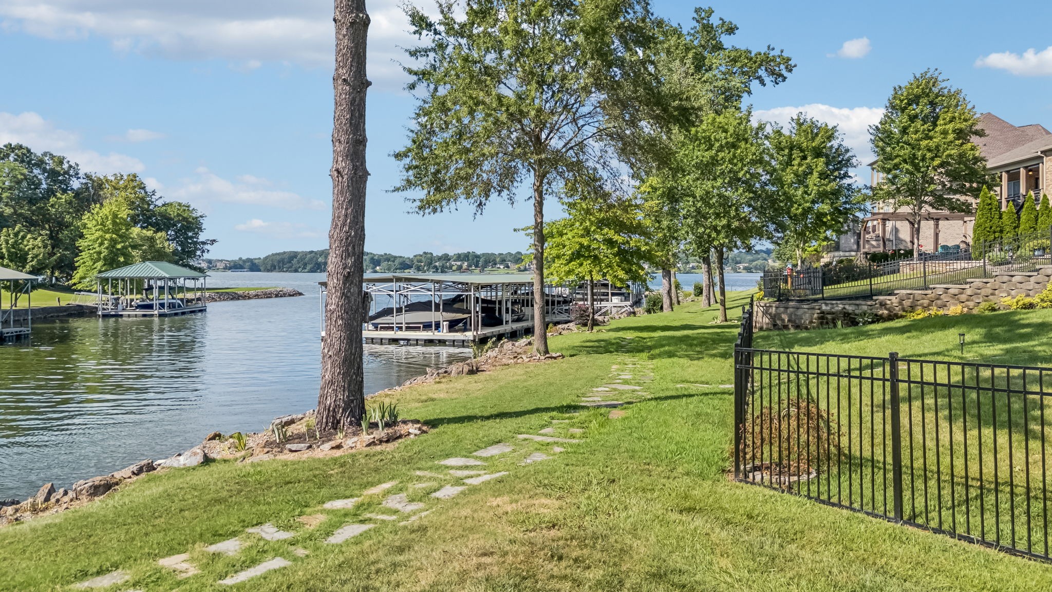 3033 Lakeshore Drive Old Hickory TN 37138