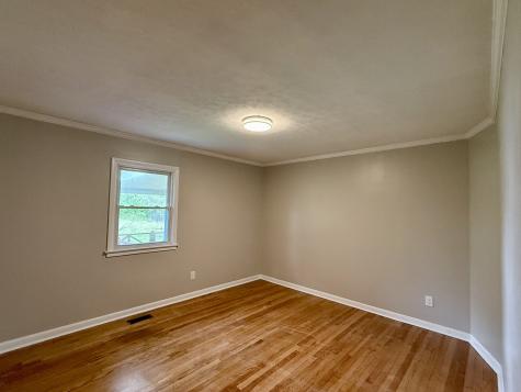 558 First Avenue S, S Baxter TN 38544
