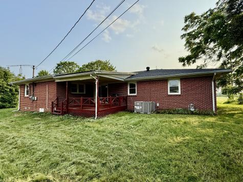 558 First Avenue S, S Baxter TN 38544