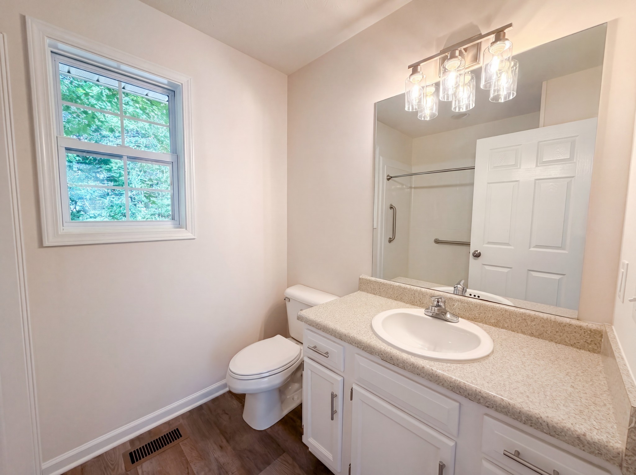 135 Silver Leaf Circle Dickson TN 37055