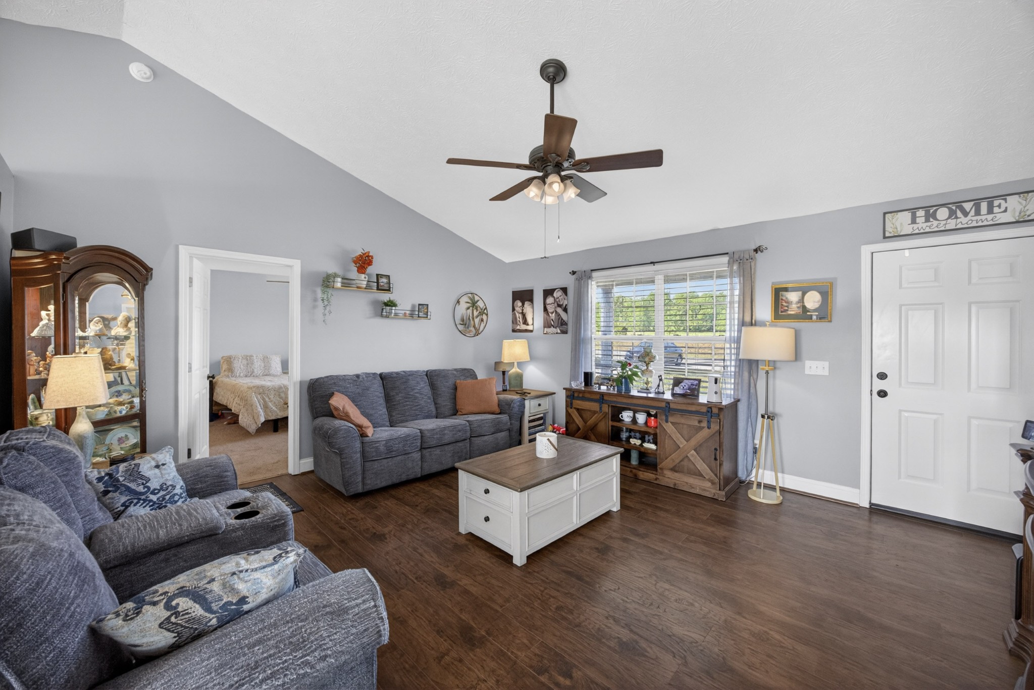 15501 Old Kentucky Road Walling TN 38587