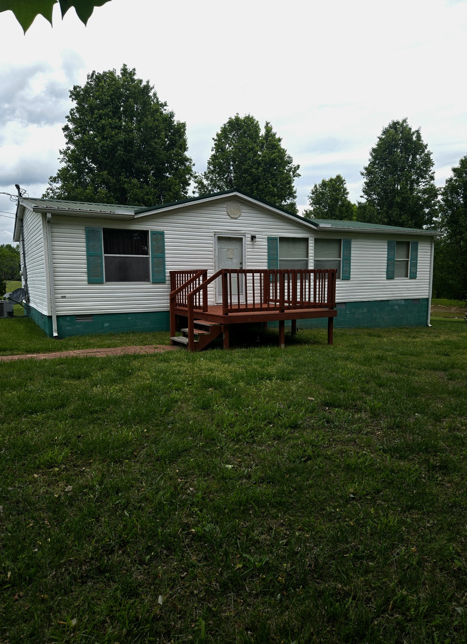 1513 Slaydenwood Road Cumberland Furnace TN 37051