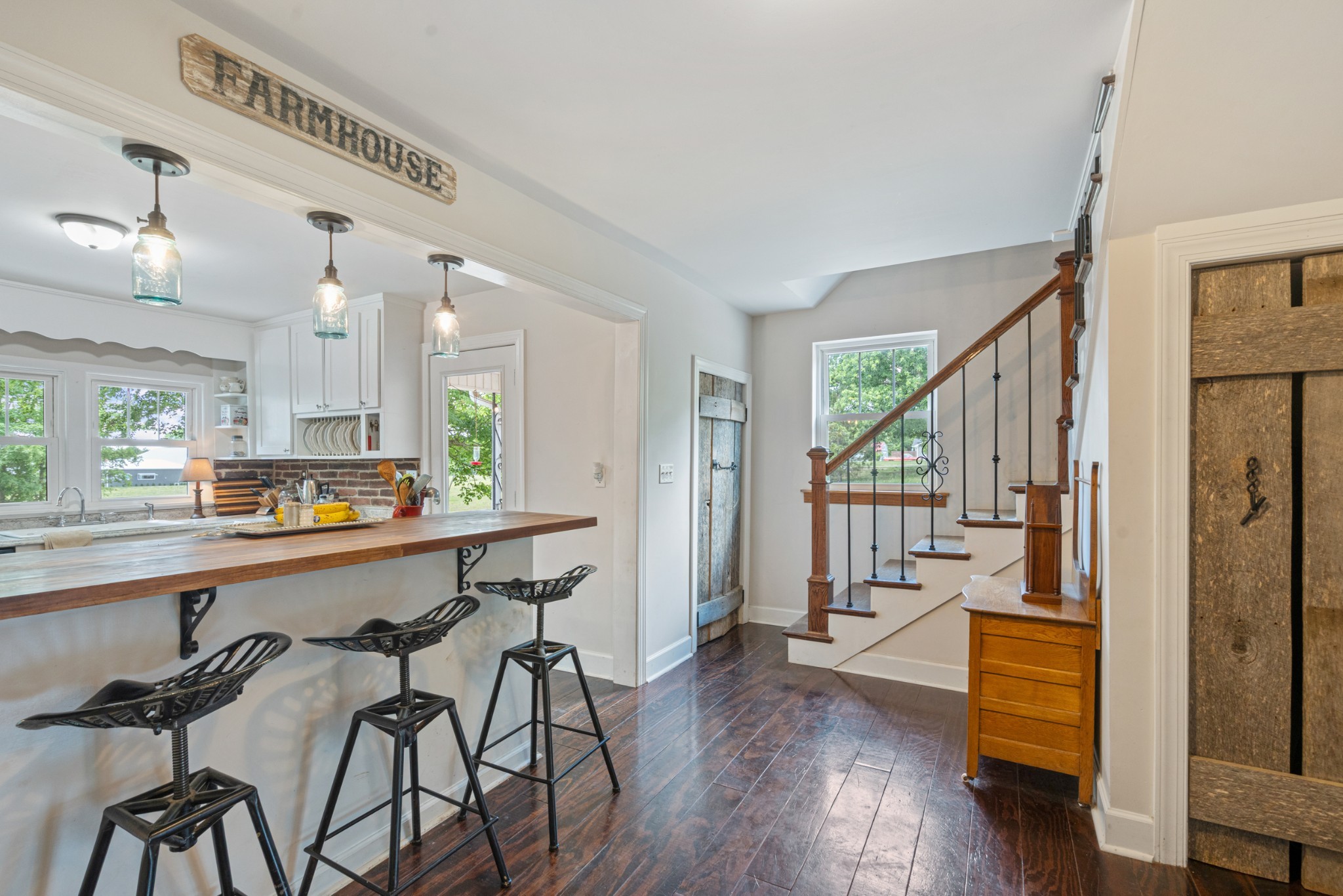 3135 Vanleer Highway Charlotte TN 37036