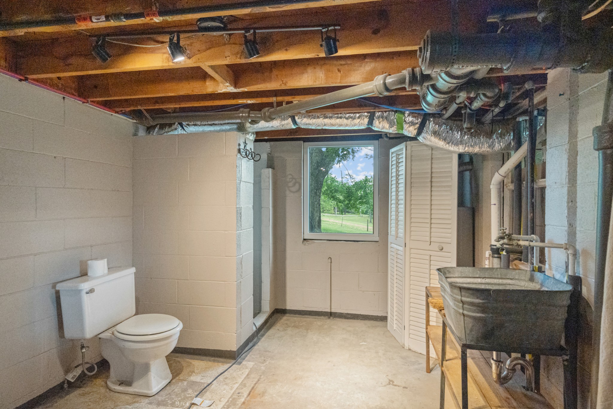 3135 Vanleer Highway Charlotte TN 37036