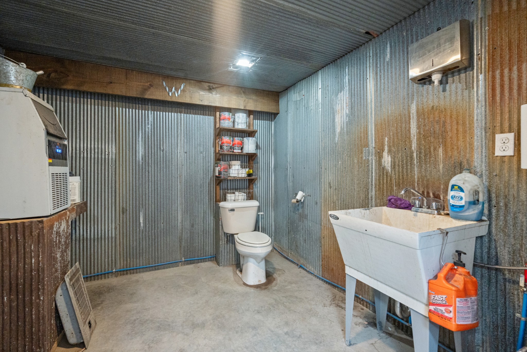 3135 Vanleer Highway Charlotte TN 37036