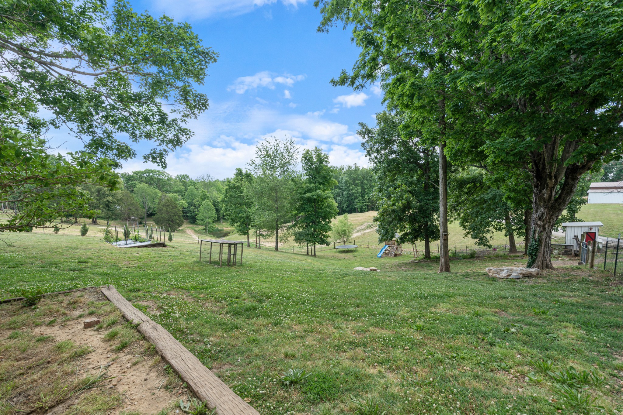 3135 Vanleer Highway Charlotte TN 37036