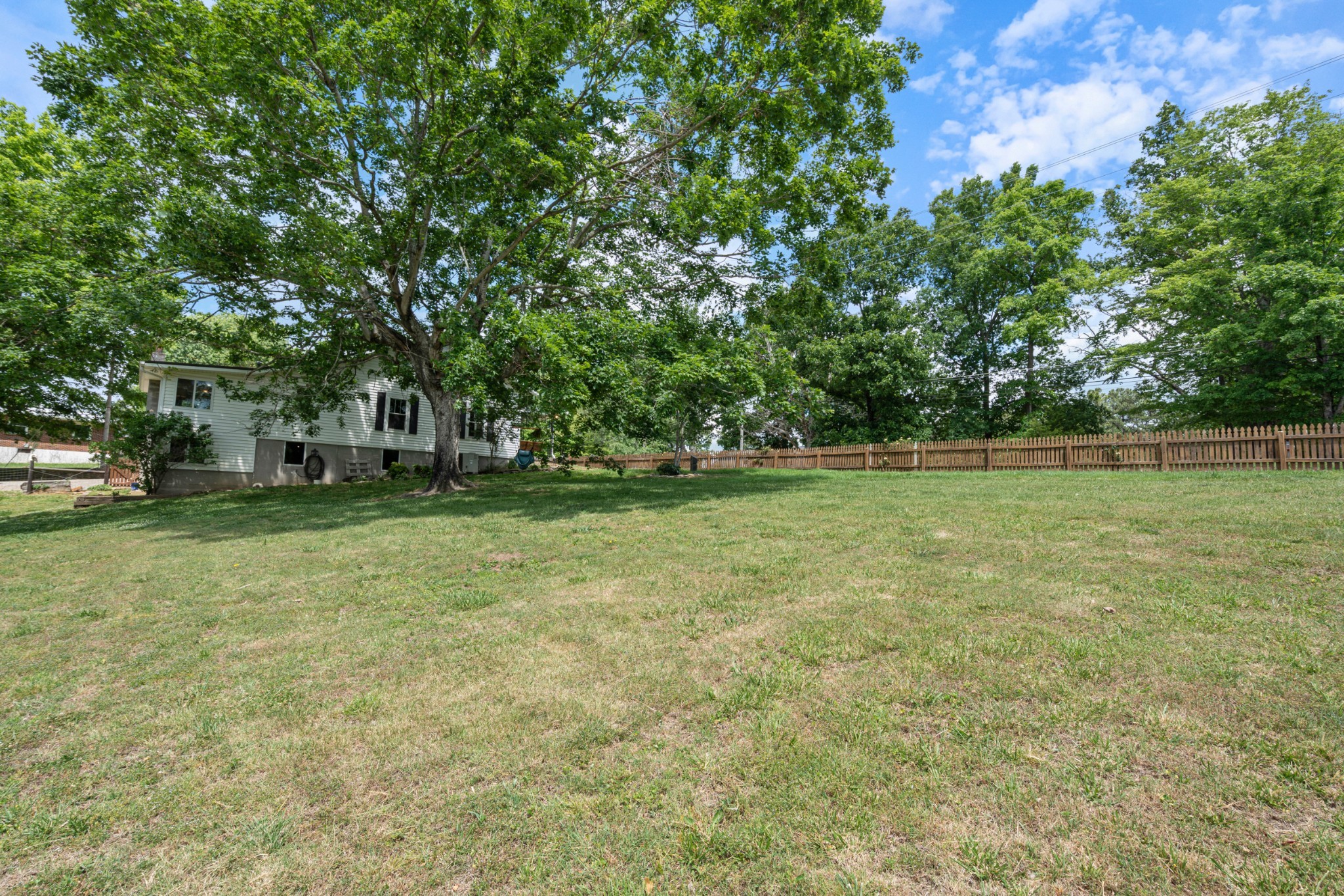 3135 Vanleer Highway Charlotte TN 37036