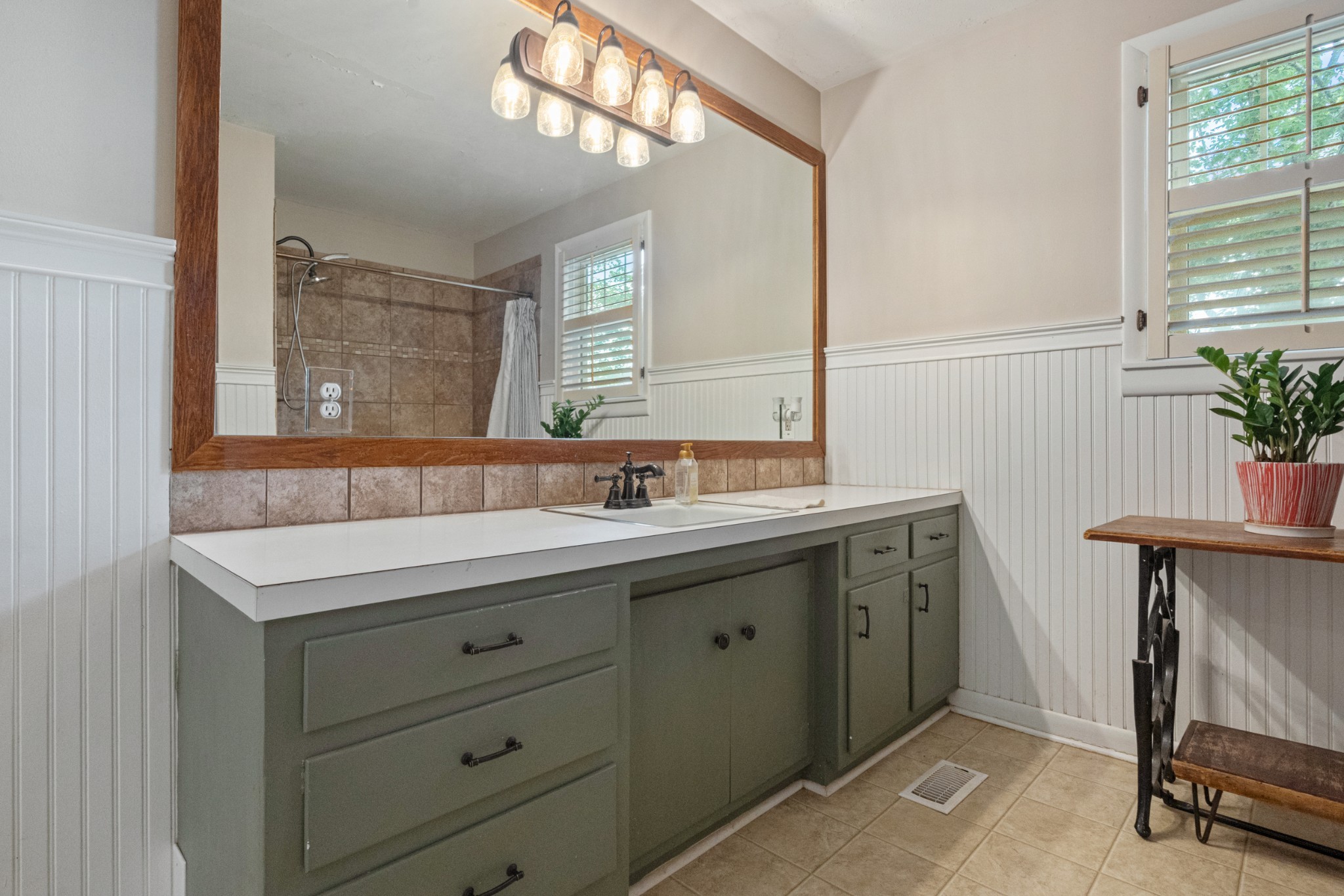 3135 Vanleer Highway Charlotte TN 37036