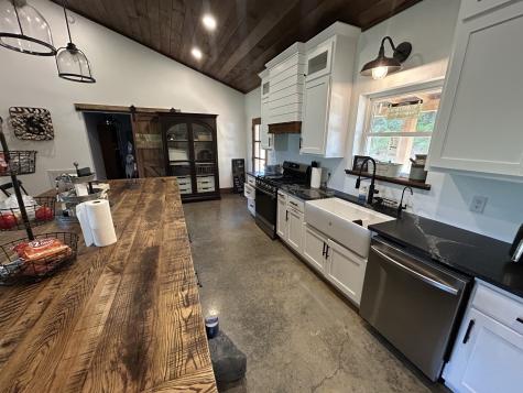 89 Beans Creek View Belvidere TN 37306
