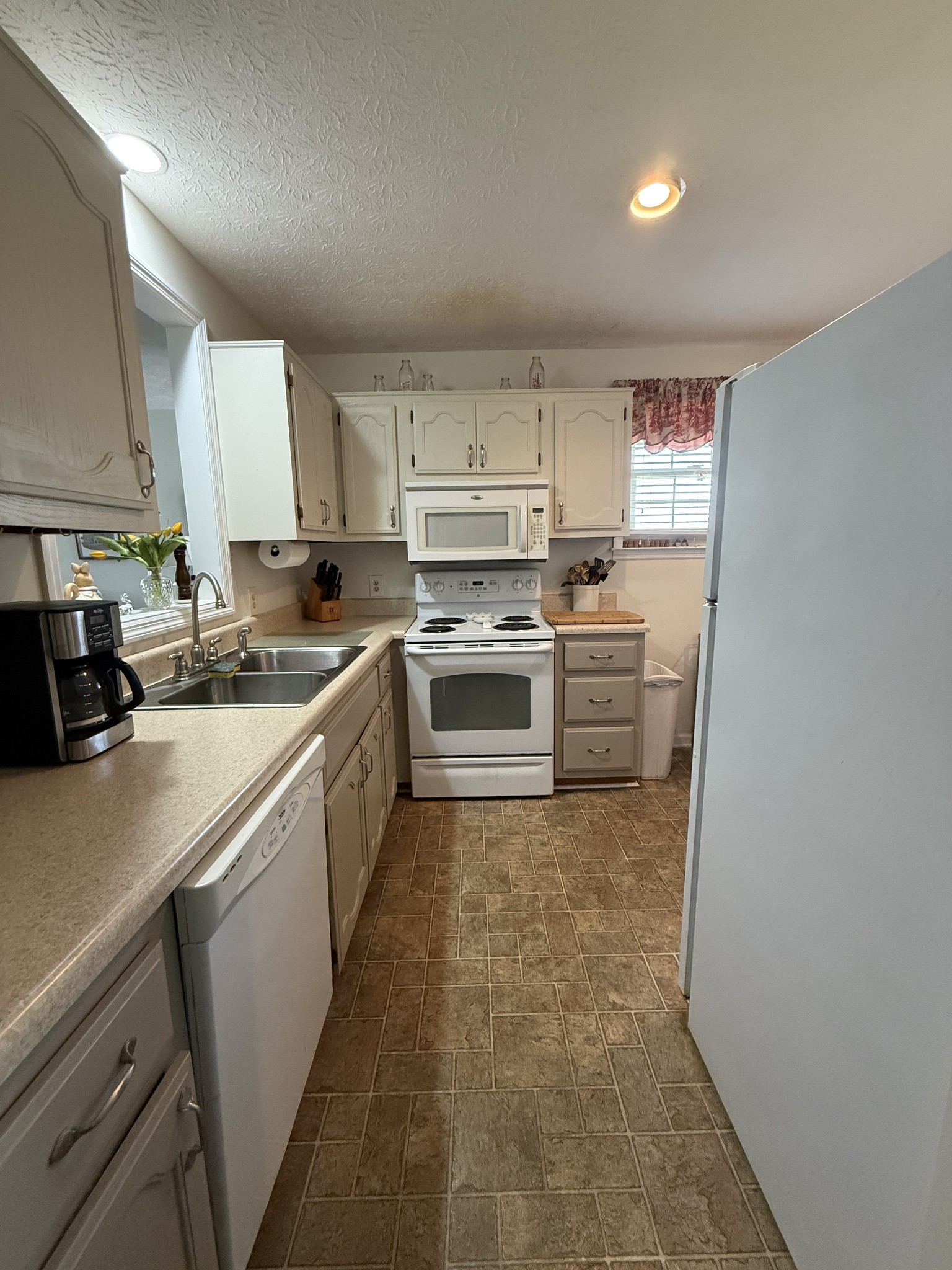 2115 Mockingbird Lane Springfield TN 37172