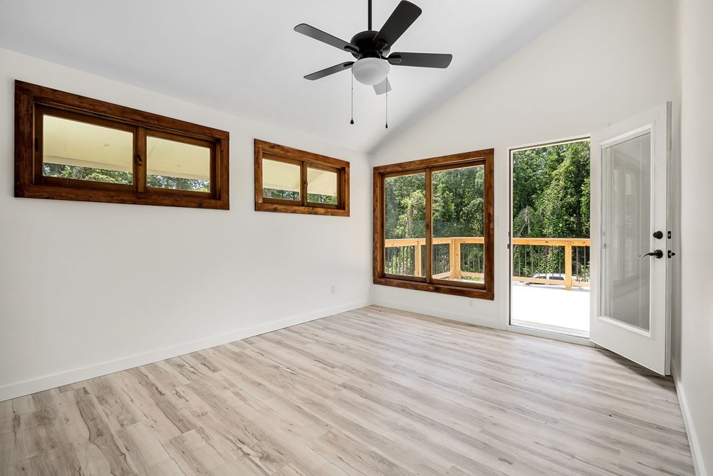 240 Danklefs Lane Sparta TN 38583