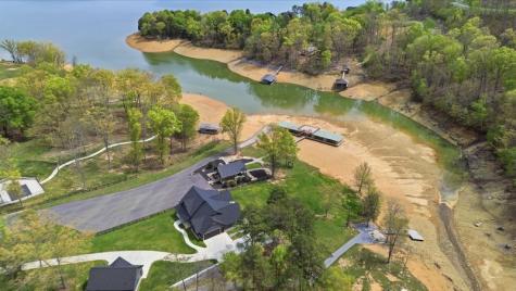 7 Peaceful Point Dandridge TN 37725