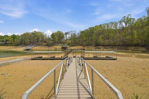 7 Peaceful Point Dandridge TN 37725