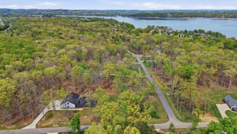 7 Peaceful Point Dandridge TN 37725