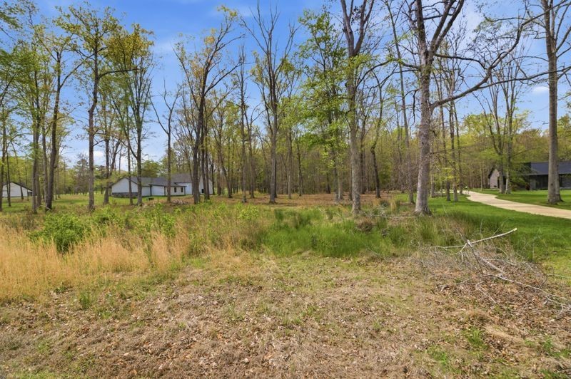 7 Peaceful Point Dandridge TN 37725