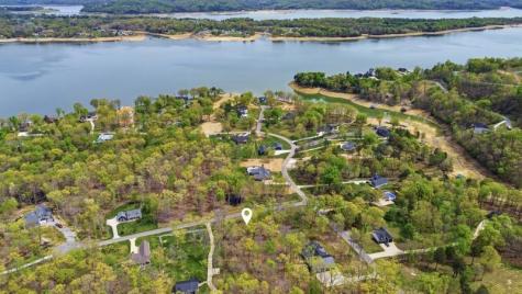 7 Peaceful Point Dandridge TN 37725