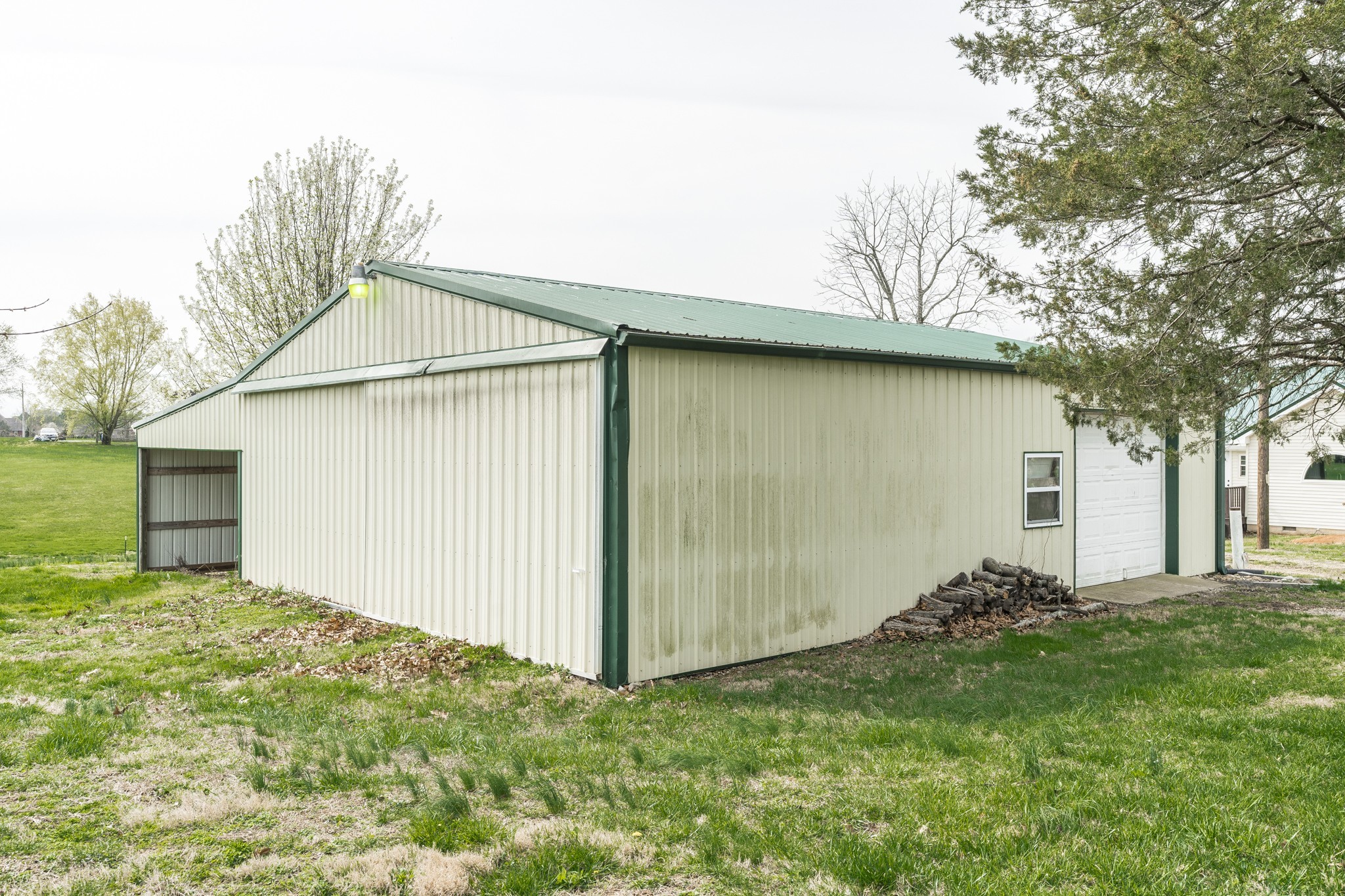 2018 Scottsville Road Lafayette TN 37083