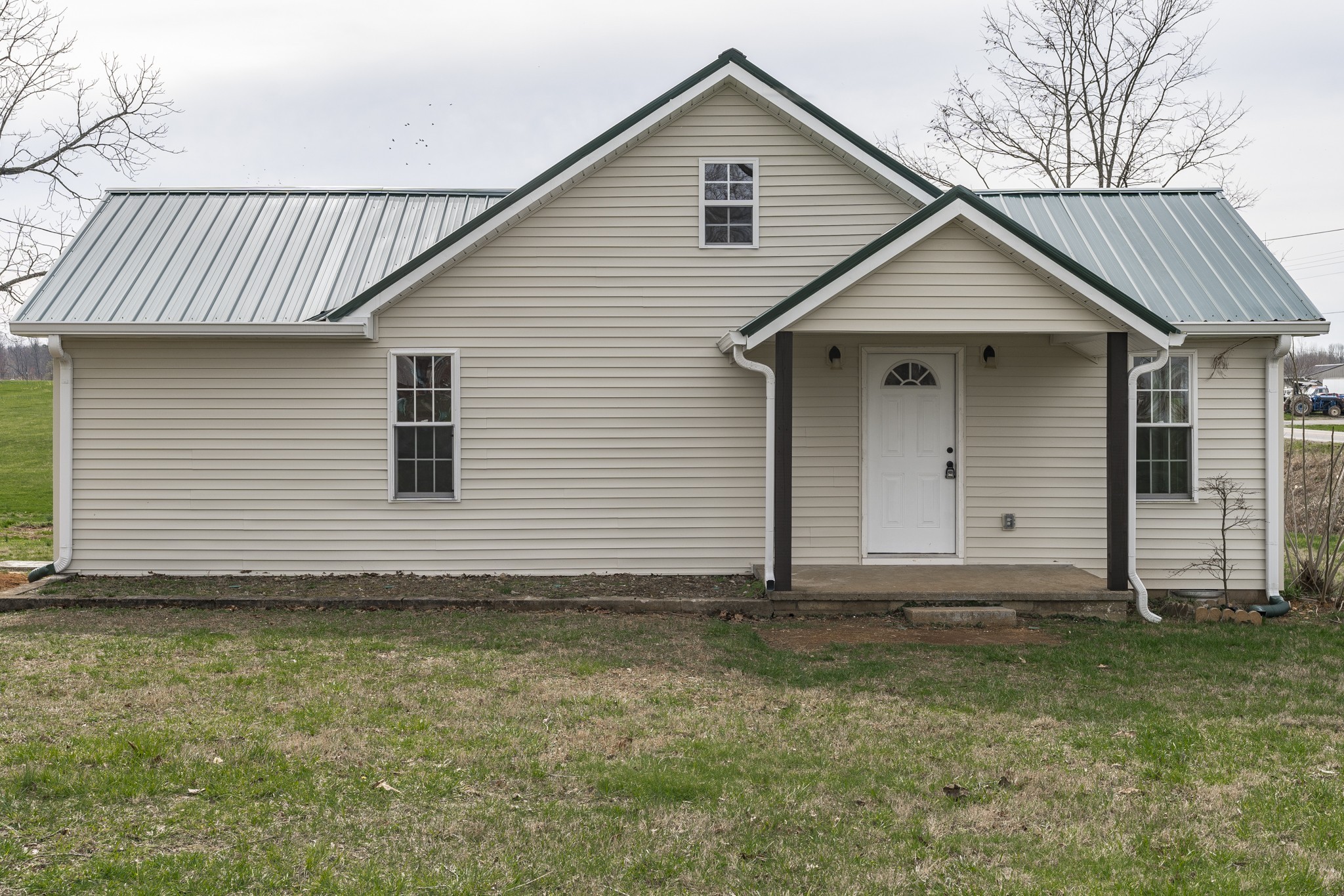 2018 Scottsville Road Lafayette TN 37083