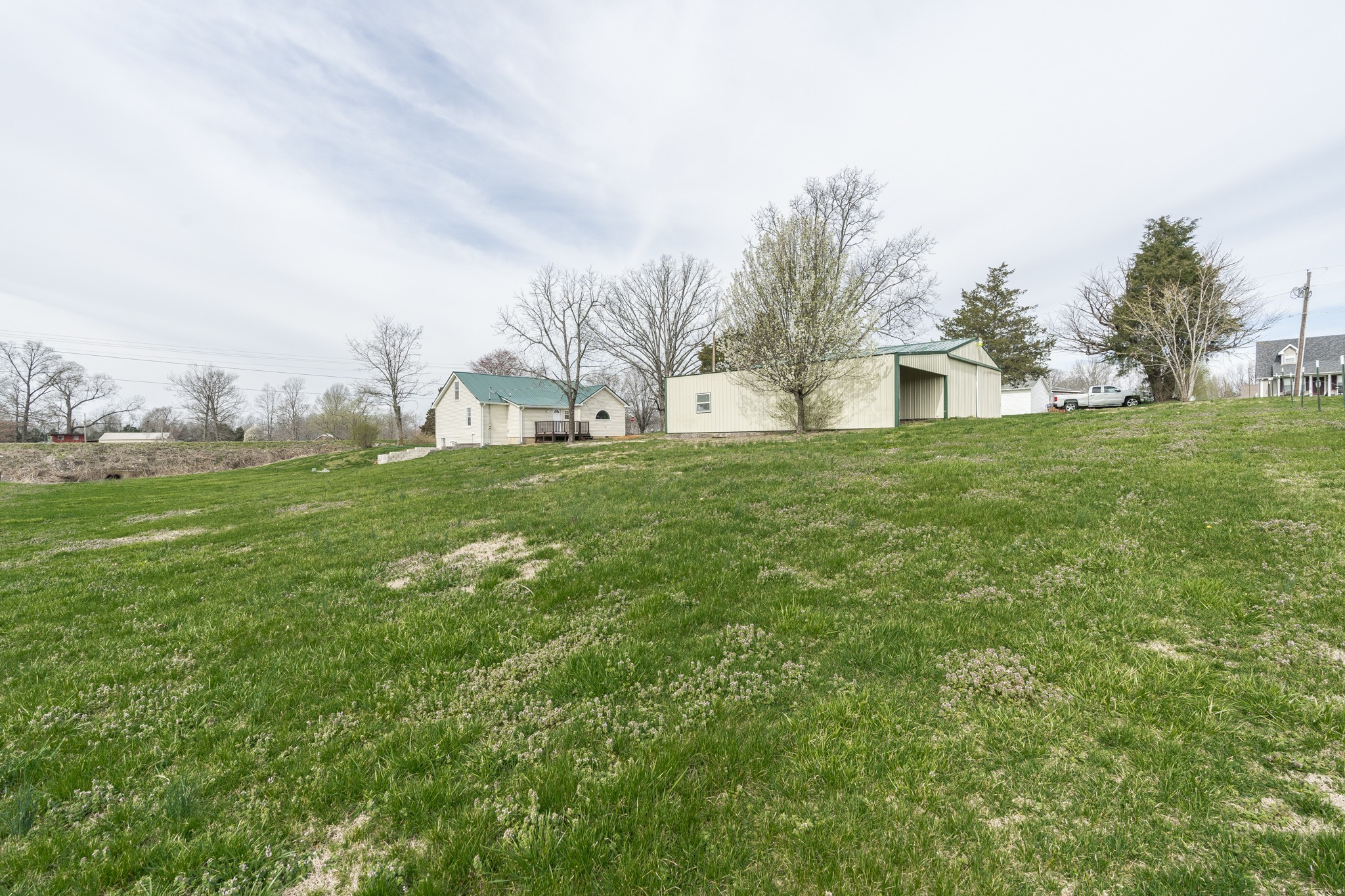 2018 Scottsville Road Lafayette TN 37083