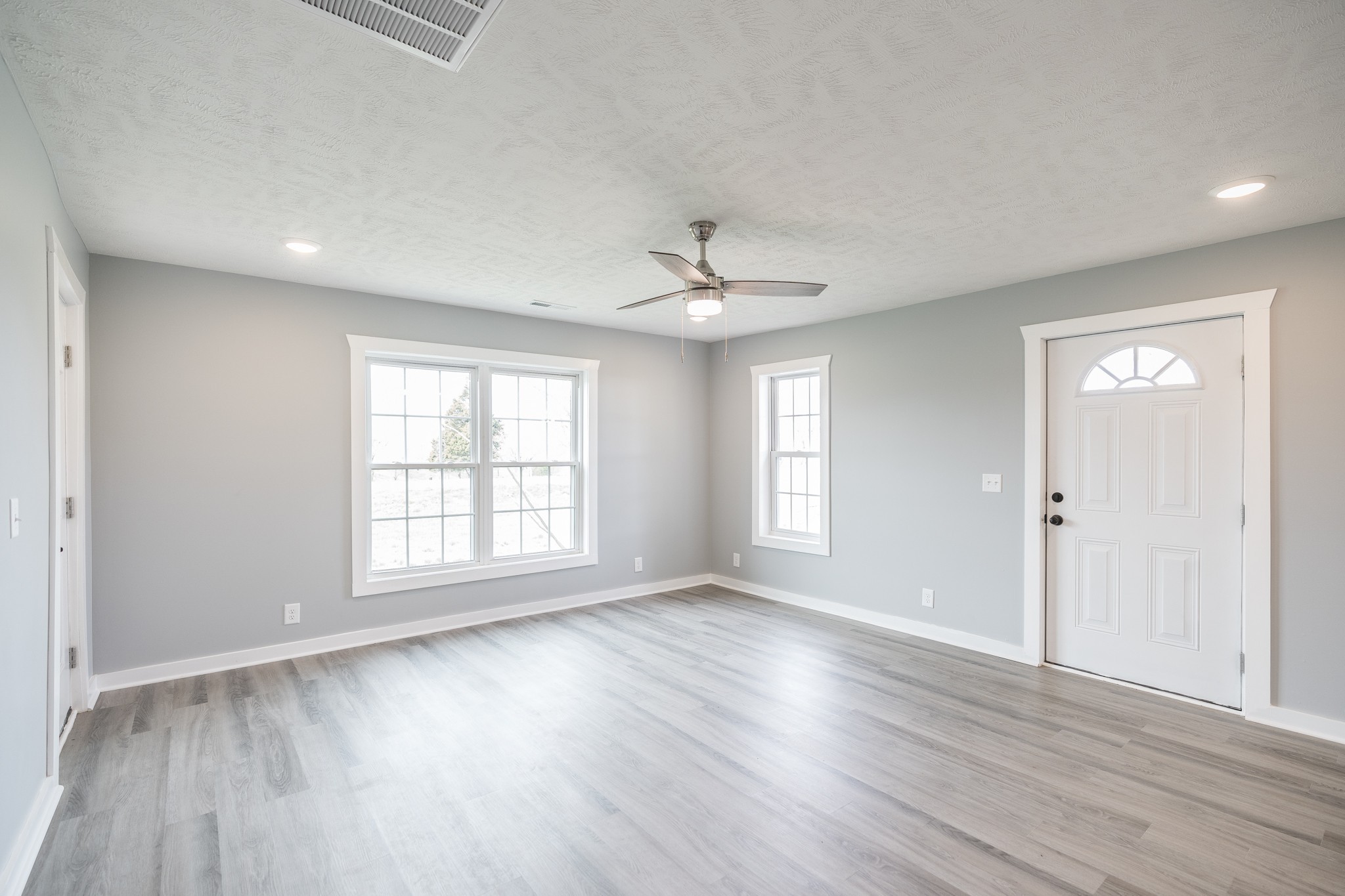 2018 Scottsville Road Lafayette TN 37083