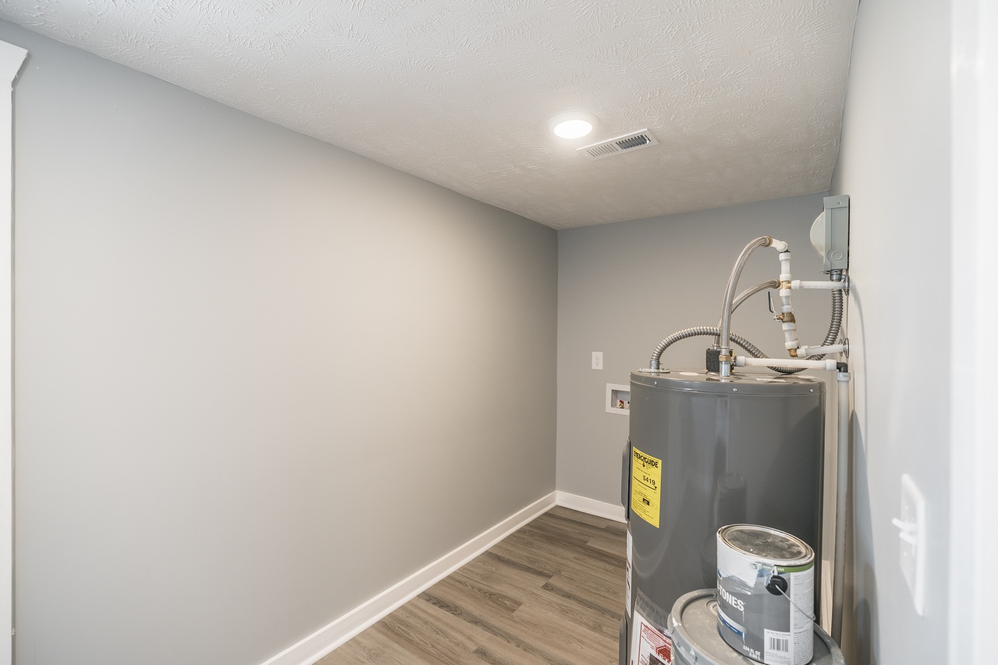 2018 Scottsville Road Lafayette TN 37083
